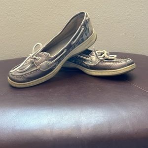 SPERRY deck shoes
